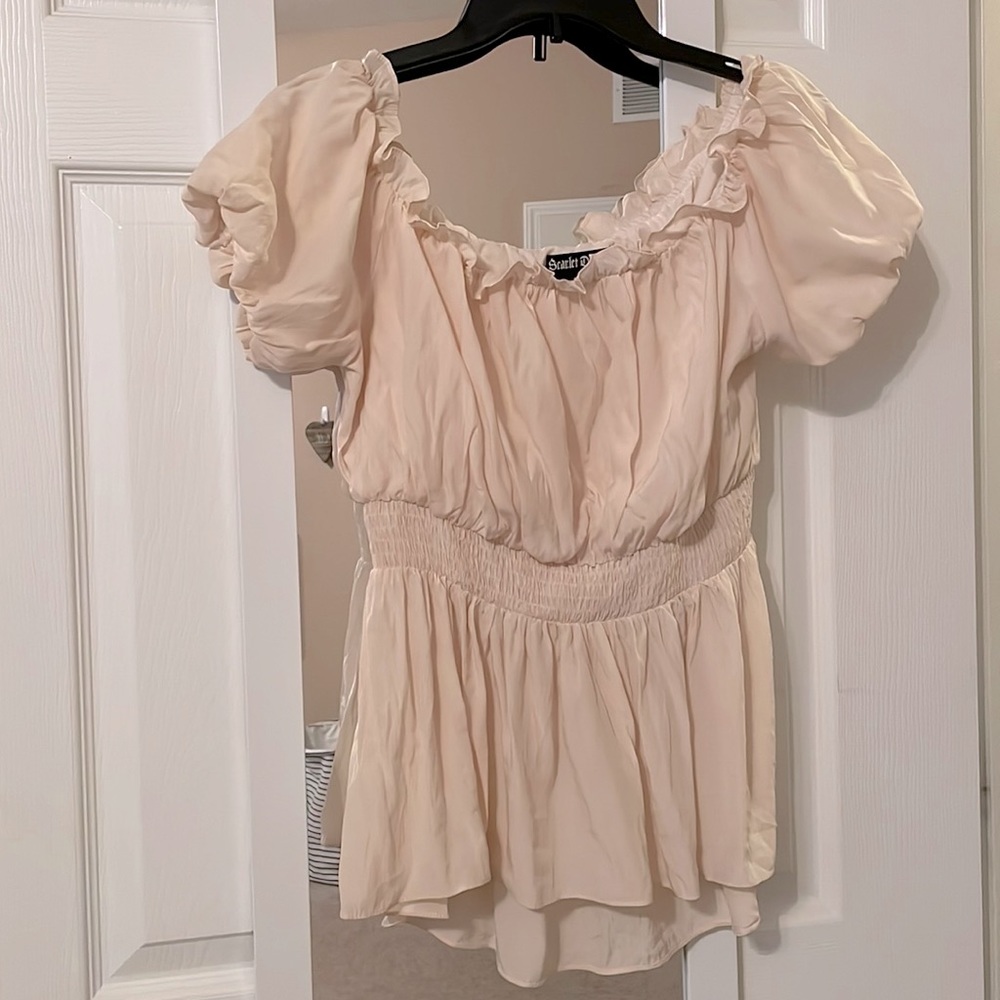 Yellow Spring Top